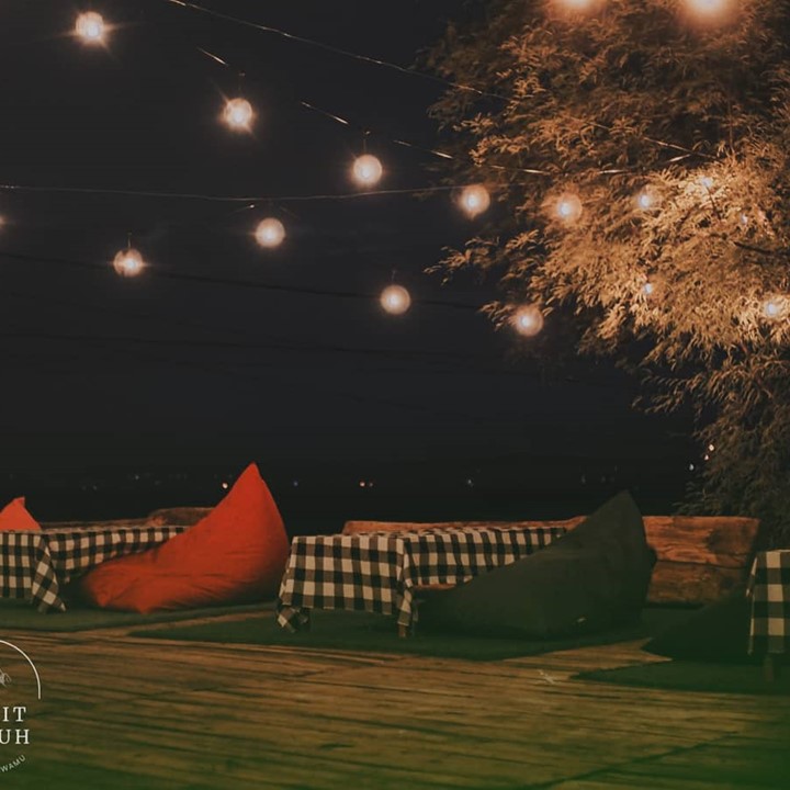 Kafe Bukit Teduh Tuban